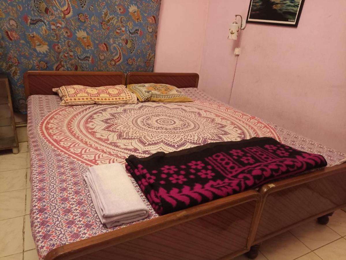 Brown Bread Bakery Guest House Varanasi Exterior foto
