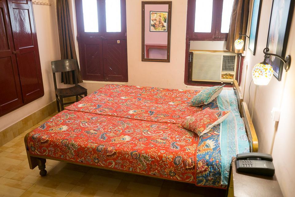 Brown Bread Bakery Guest House Varanasi Exterior foto