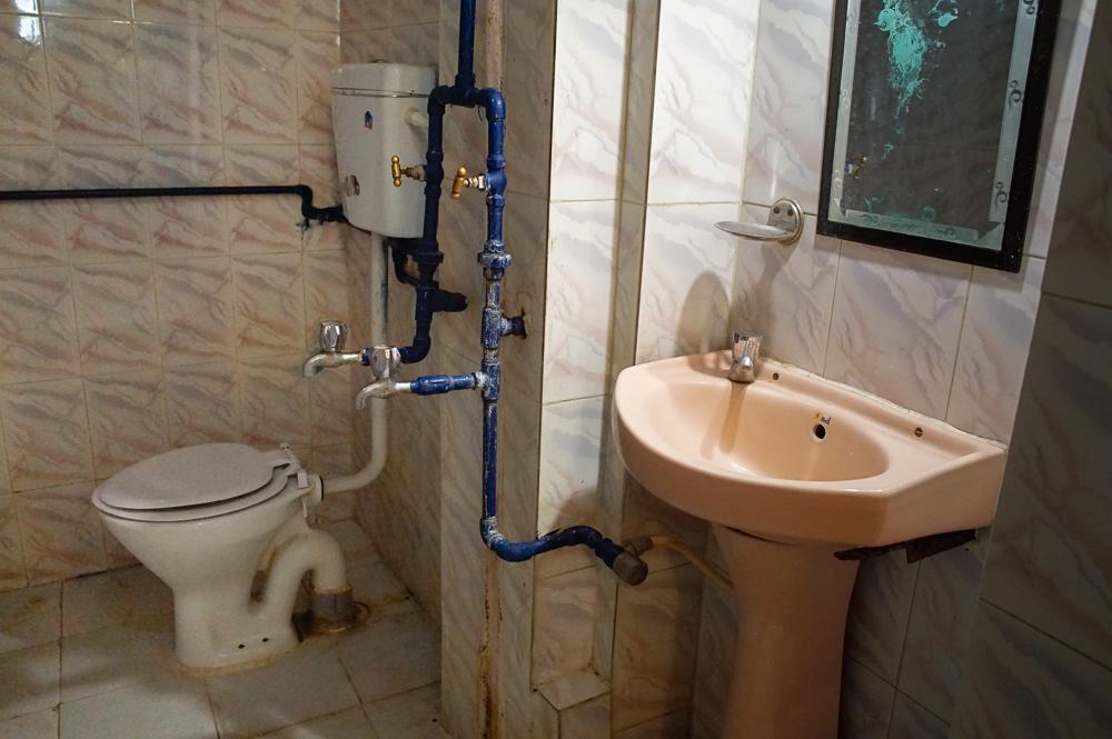 Brown Bread Bakery Guest House Varanasi Exterior foto